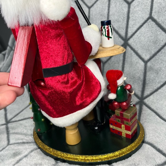 Vintage Bombay 14” Santa’s Workshop Nutcracker C1 - Picture 6 of 11